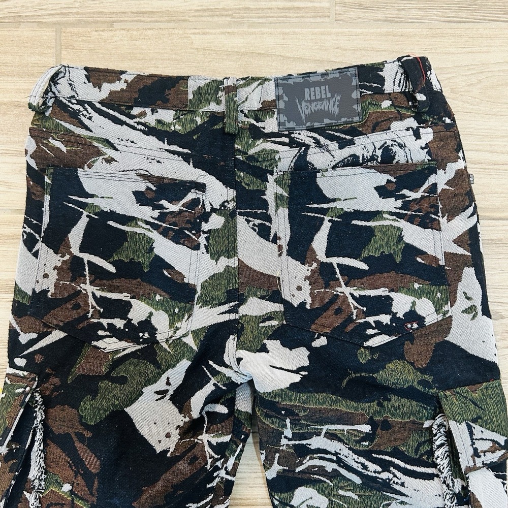 Rebel Vengeance Skull Camo Tapestry Cargo Pants Black Green Mens 30x32 Fringe - Picture 10 of 12